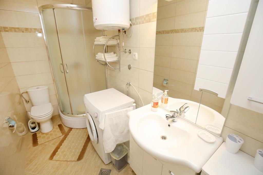 Apartment Marta Ražanac Kültér fotó