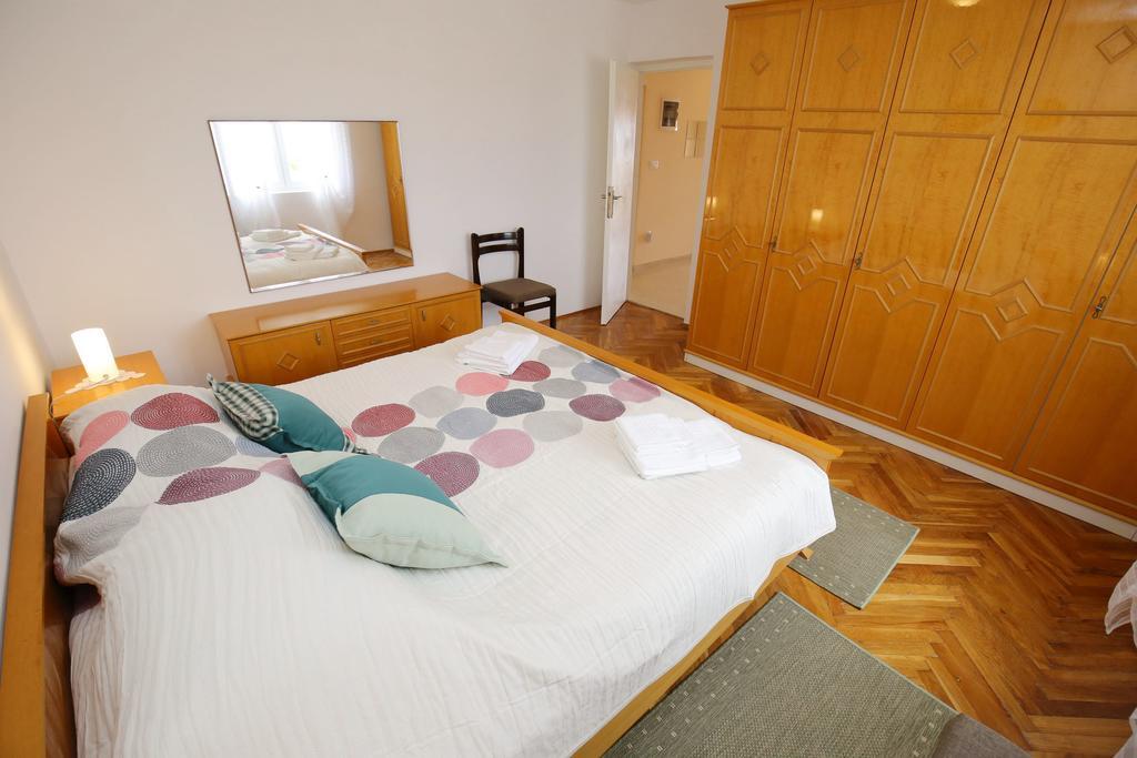 Apartment Marta Ražanac Kültér fotó