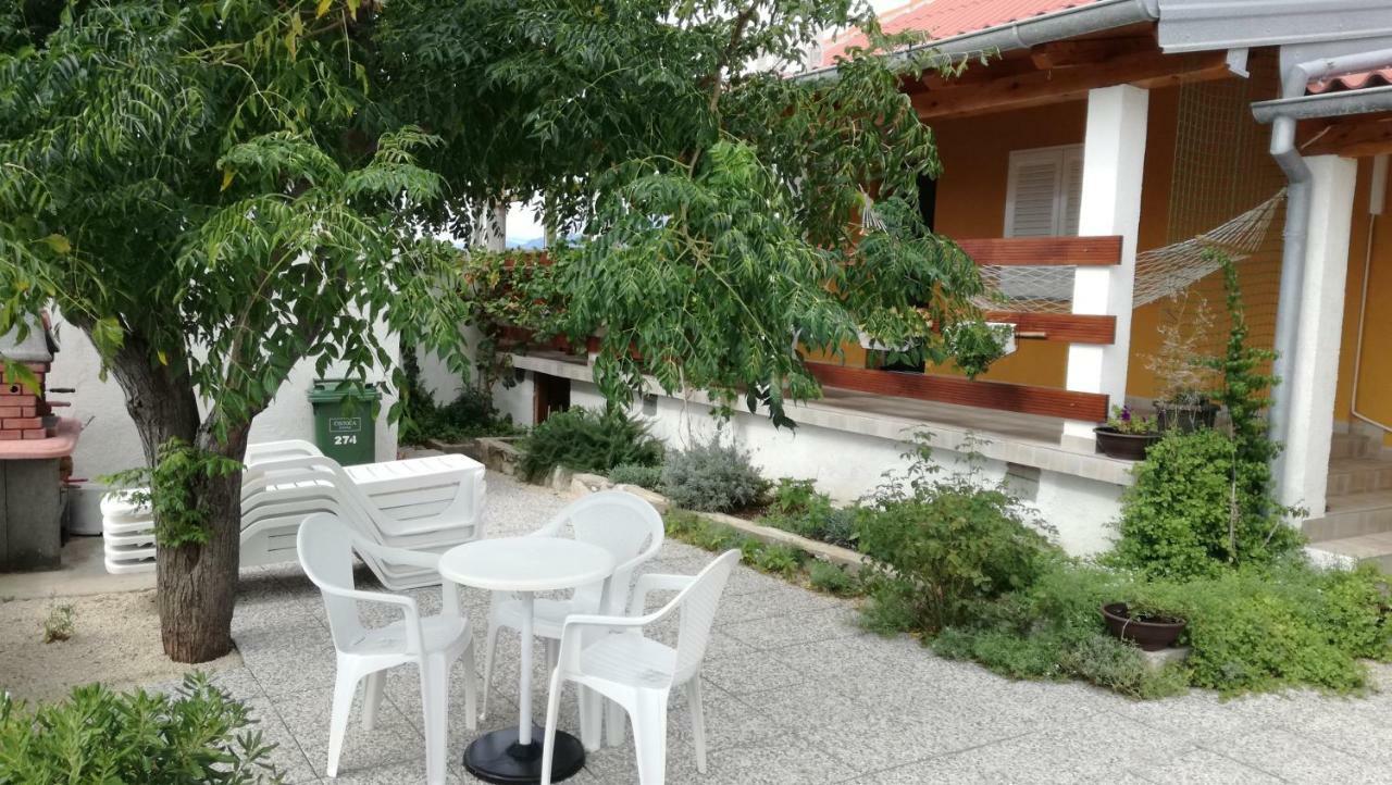 Apartment Marta Ražanac Kültér fotó